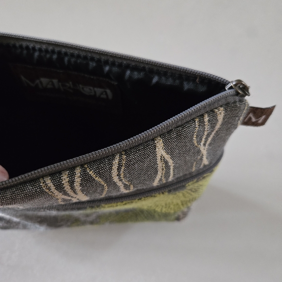 Floral Patterned Pouch - Picture 3 of 5